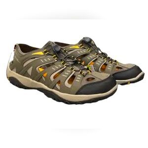 Eddie Bauer Men's Bungee Lace Eastport Breathable Water
Shoe Sandals (Brown, 10)